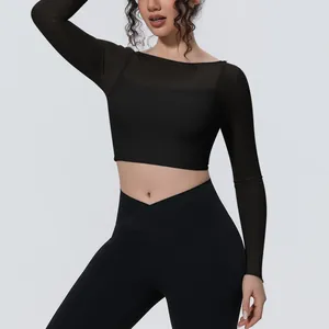 Crop top nero a maniche lunghe in mesh per yoga e fitness con design traspirante a due strati