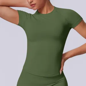 Maglietta sportiva senza cuciture da donna verde oliva per fitness e yoga