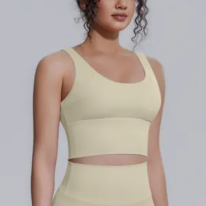 Vista dettagliata del reggiseno sportivo giallo chiaro ad alto impatto con imbottitura