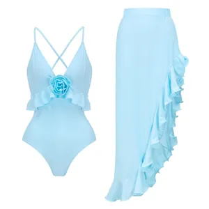 Maillot de bain une pièce bleu clair avec rose 3D et jupe de plage à volants