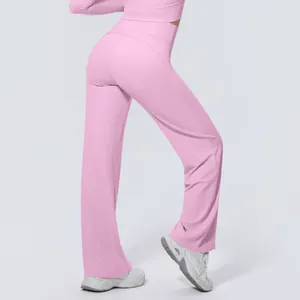 Rückansicht der rosa Yoga-Hose mit hohem Bund und weitem Bein für Fitness und Sport