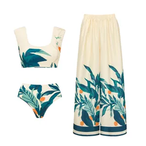 Dreiteiliges Bikini-Set mit hohem Bund, tropischem Print und passender weit geschnittener Hose