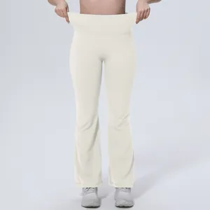 Pantalon de yoga évasé à taille haute blanc crème avec un tissu très extensible