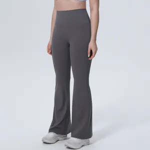 Pantalon de yoga évasé gris à taille haute pour femmes, coupe ajustée et tissu respirant