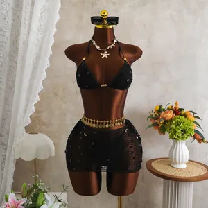Set bikini 3 pezzi retrò americano in mesh nero con paillettes su un manichino