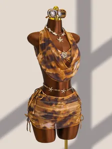 Stijlvolle 4-delige Maillard bikiniset met tie-dye print en mesh minirok voor strandbezoek