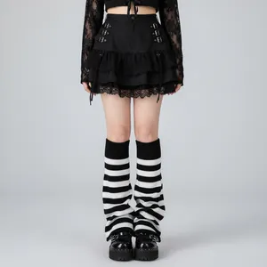 Jambières tricotées à rayures noires et blanches Y2K pour tenues d'hiver tendance
