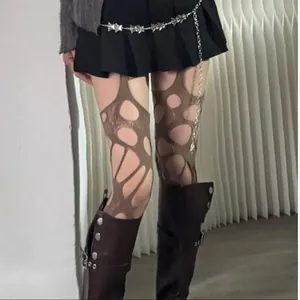 Calze gotiche punk con strappi irregolari color marrone caffè per look alla moda audaci