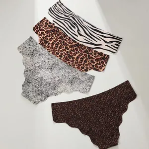 Packung nahtloser Damenunterwäsche mit hoher Taille und Tierprints wie Zebra und Leopard
