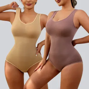 Body reductor sin costuras con cuello redondo disponible en varios colores lisos