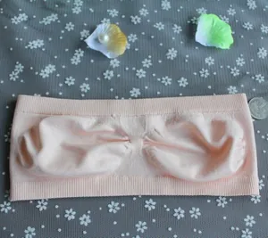 Seamless breathable mesh bandeau bra in soft pink for summer comfort