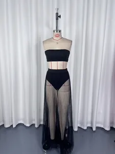 Ensemble de bain 3 pièces noir avec haut bandeau et jupe longue en mesh plissée détail