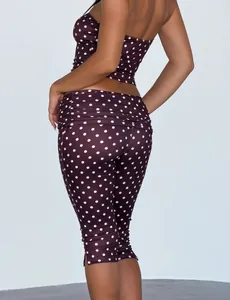 Gepunktetes Zweiteiler-Set mit Bandeau-Crop-Top und passenden Cropped-Leggings