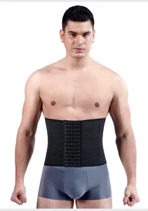 Professionele tailletrainer voor heren voor fitness en body shaping op model