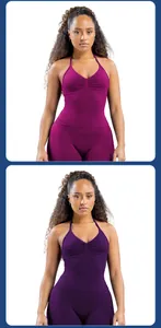 Halter yoga tanktop in bessen- en dieppaarse kleuren voor fitness sport