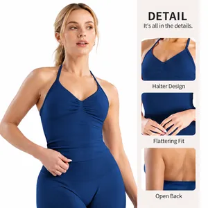 Blauwe slim fit yoga tanktop met een halternek en open rug detail voor dames sport