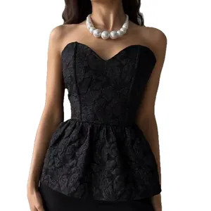 Elegante zwarte jacquard strapless tube top met hartvormige hals en peplum zoom