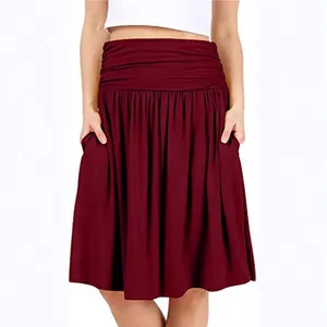 Jupe plissée mi-longue bordeaux pour femmes avec poches et taille élastique chic