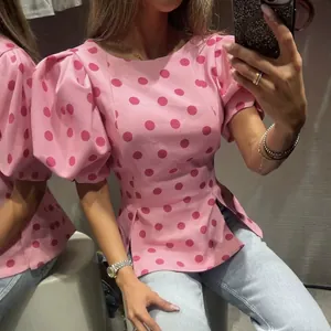 Elegante rosa gepunktete Bluse mit Puffärmeln für Damen im westlichen Modestil