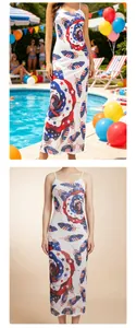 Robe longue à bretelles imprimée drapeau américain, roses et plumes pour la plage