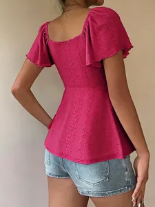 Λεπτομερής πίσω όψη ματζέντα κεντητού peplum τοπ για γυναικεία καλοκαιρινή ένδυση