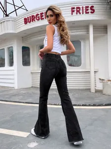 Stijlvolle zwarte flared jeans met hoge taille van rekbare denim met wijde pijp