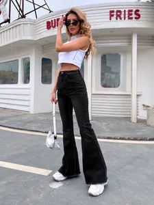 Zwarte flared jeans met hoge taille en elastische wijde pijpen voor een slank effect