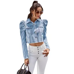 Veste courte en jean pour femme avec manches bouffantes, col revers et ourlet effiloché