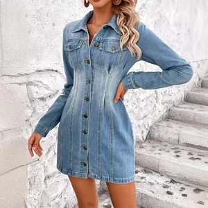 Robe en jean bleu clair rétro avec manches longues et taille ajustée pour femmes chic
