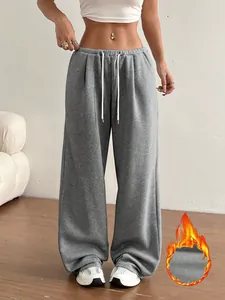 Pantalon de jogging gris à jambes larges avec doublure polaire et cordon de serrage taille