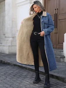 Longue veste en jean oversize avec doublure chaude en polaire sherpa pour femmes et col doux