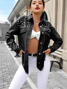 Veste en jean noire ample et chic pour femme avec ornements en perles aux épaules