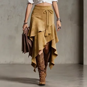 Vintage Western-Wildlederrock asymmetrisch mit Fransen-Quastengürtel und Rüschen.