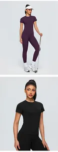 Détail de l'ensemble de yoga avec legging taille haute et haut à manches courtes