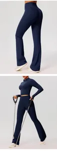 Marineblauw yoga-set met ritsjack en uitlopende legging met hoge tailleband