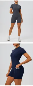Vue détaillée du combishort de yoga pour femmes avec poche latérale et fermeture éclair.