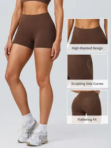 Profi-Yoga-Shorts in Braun mit hohem Bund, Push-Up-Effekt und formenden Seitennähten