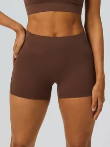 Hochwertige braune Yoga-Shorts mit hoher Taille und Push-up-Effekt für Fitness und Laufen
