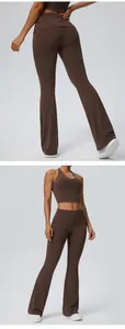 Detailansicht der braunen Yoga-Schlaghose mit Umschlagbund und passendem Crop-Top
