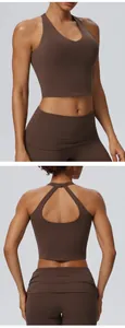 Professionelles Halterneck Yoga-Top mit Polstern und einem schönen Rückenausschnitt