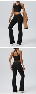 Detailansichten des schwarzen Yoga-Sets mit Schlaghose und Racerback-Sport-BH