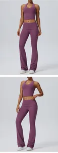 Ensemble de yoga violet 2 pièces avec haut dos nu et legging évasé taille haute