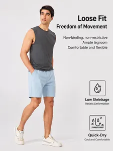 Pantalones cortos deportivos sueltos y transpirables para hombre en azul claro de verano