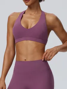 Lila Neckholder-Sport-BH mit atmungsaktivem Polsterdesign für Yoga und Fitnesstraining