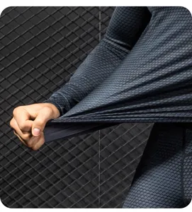 Primo piano del tessuto a compressione elastico che mostra la texture e l'elasticità