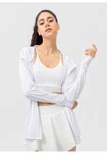 Veste de protection UV blanche pour femme en maille très légère et ultra respirante