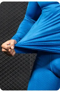 Primo piano del tessuto a compressione blu stampato ad alta elasticità per uomo
