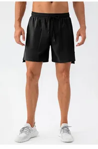 Men's quick-dry breathable fitness shorts for summer running and training.