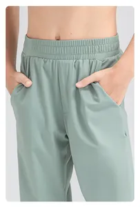 Détail du pantalon de sport séchage rapide pour garçon avec taille élastique