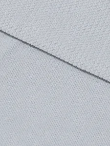 Detaillierte Makrotextur aus atmungsaktivem Polyester-Spandex-Gewebe für Herren-Sportwesten